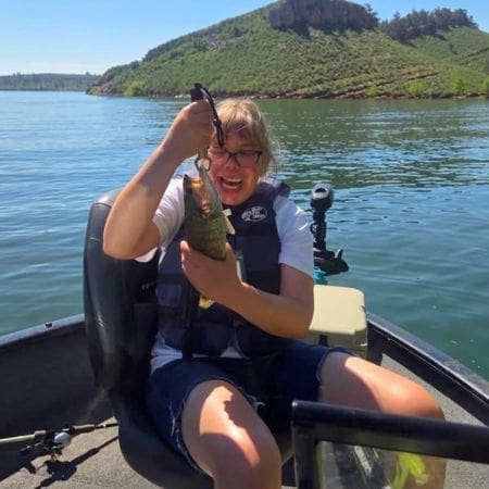 child and parents at Horsetooth Reservoir