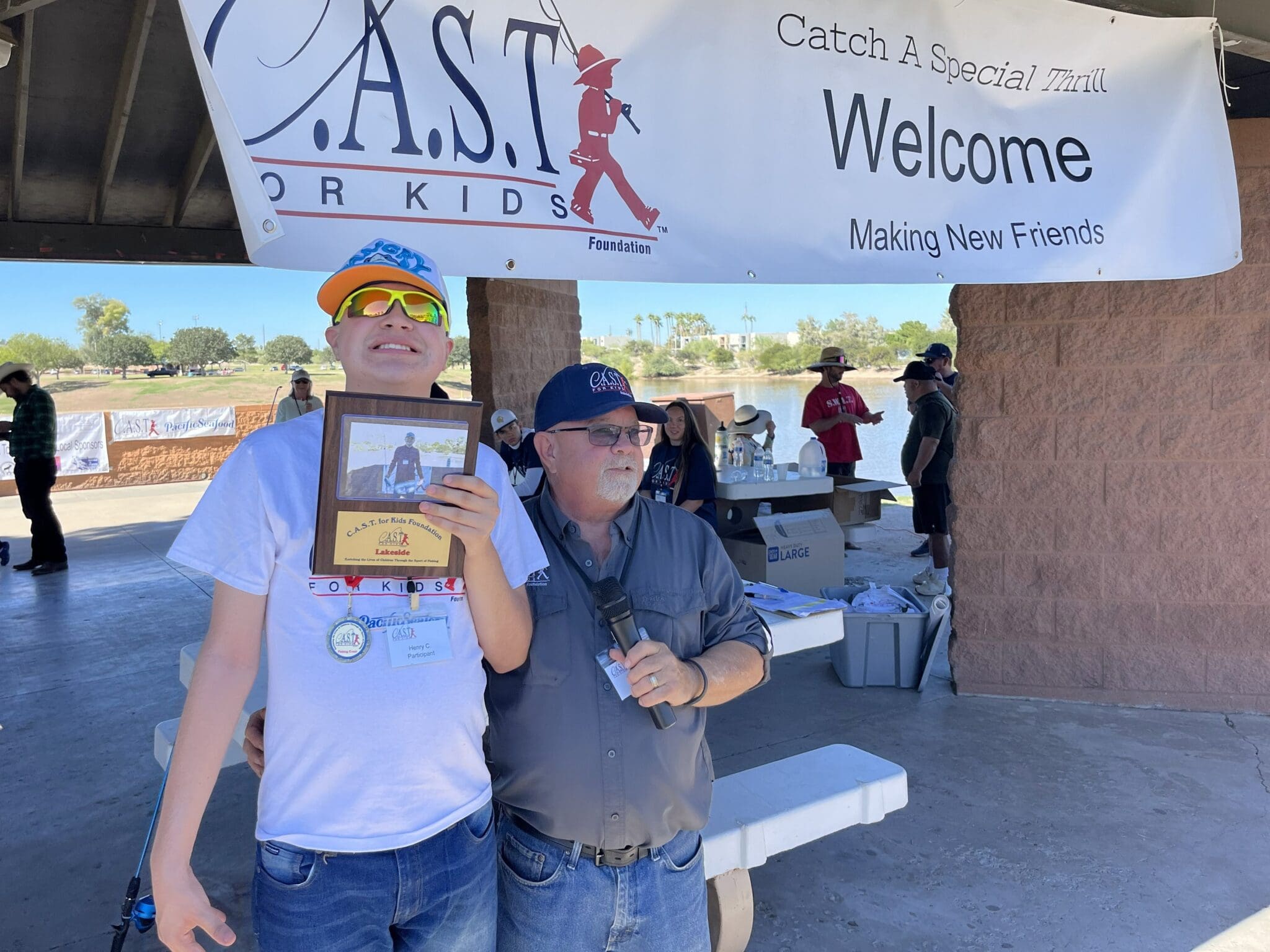 25LakesideDonate