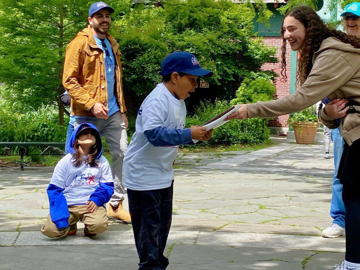 young boy at harlem meer